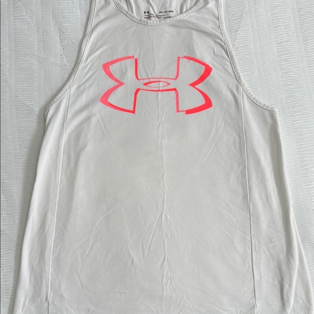 Under Armour Gray Sleeveless Tank Top with Large Logo - Picture 2 of 4